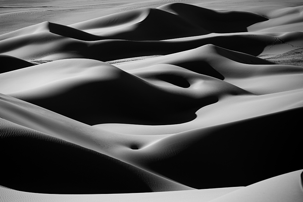 Desert curves by Ivan Slosar Desert curves by Ivan Slosar